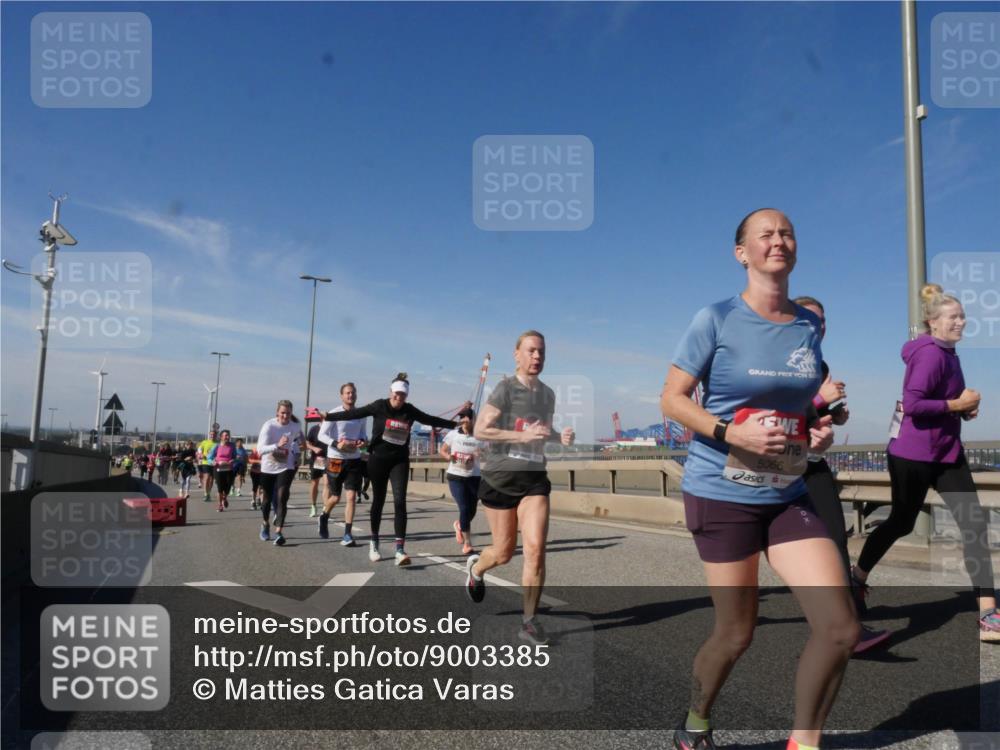 03.10.2025 - Köhlbrandbrückenlauf Matties Gatica Varas http://msf.ph/oto/9003385 03.10.2025 12:57:00 Position 2 5066 meine-sportfotos.de