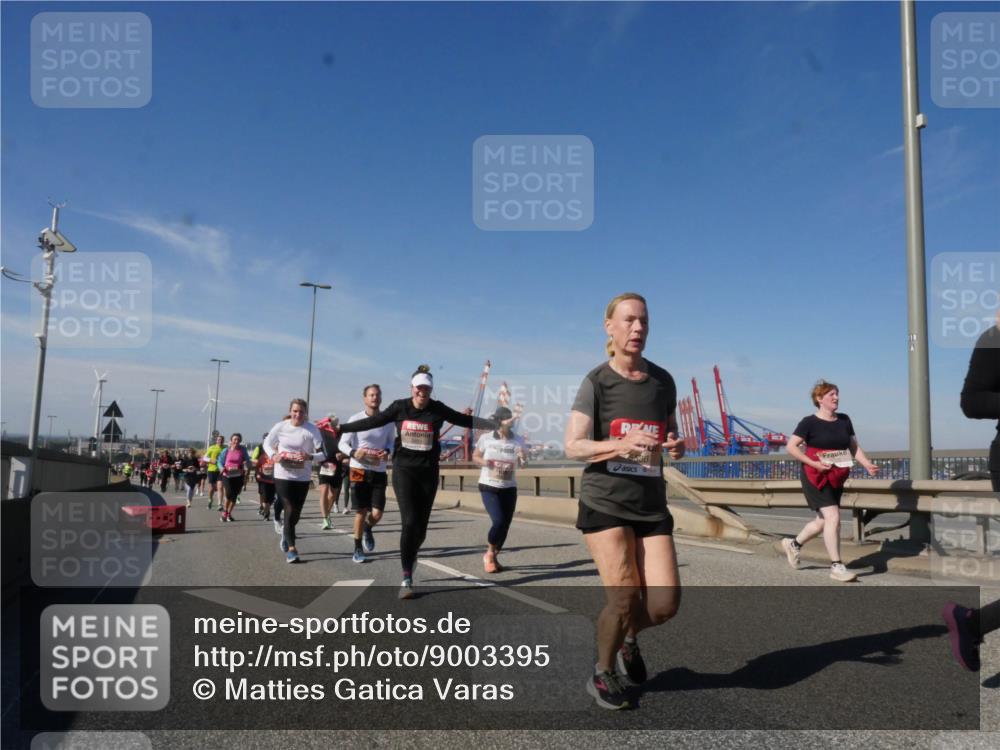 03.10.2025 - Köhlbrandbrückenlauf Matties Gatica Varas http://msf.ph/oto/9003395 03.10.2025 12:57:00 Position 2  meine-sportfotos.de