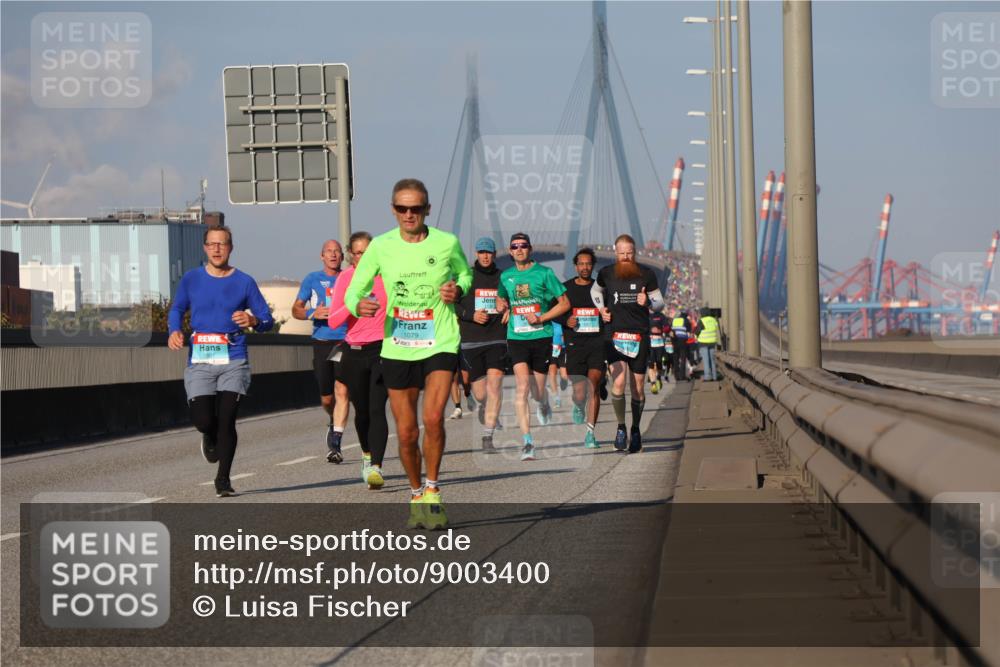 03.10.2025 - Köhlbrandbrückenlauf Luisa Fischer http://msf.ph/oto/9003400 03.10.2025 10:45:13 Position 3 2801, 1079 meine-sportfotos.de