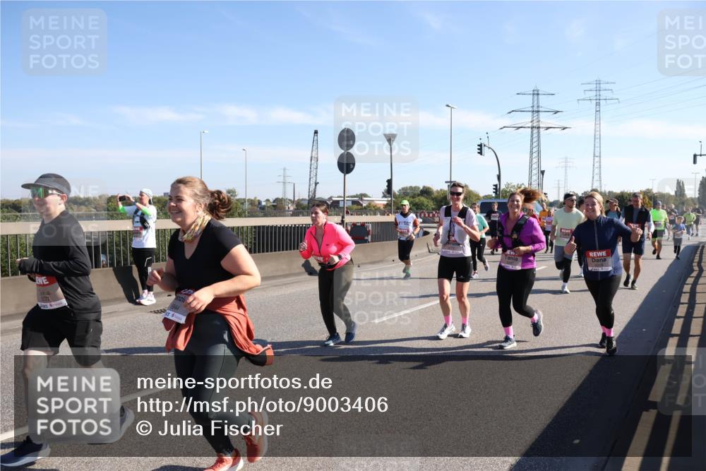 03.10.2025 - Köhlbrandbrückenlauf Julia Fischer http://msf.ph/oto/9003406 03.10.2025 12:22:08 Position 3 6777 meine-sportfotos.de