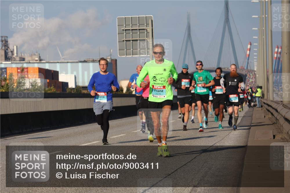 03.10.2025 - Köhlbrandbrückenlauf Luisa Fischer http://msf.ph/oto/9003411 03.10.2025 10:45:14 Position 3 2801, 1079 meine-sportfotos.de