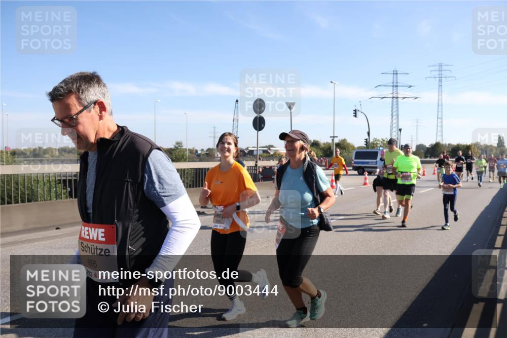 03.10.2025 - Köhlbrandbrückenlauf Julia Fischer http://msf.ph/oto/9003444 03.10.2025 12:22:13 Position 3 6695 meine-sportfotos.de