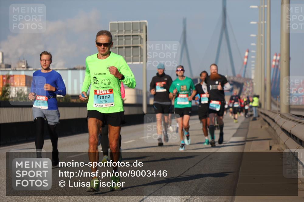 03.10.2025 - Köhlbrandbrückenlauf Luisa Fischer http://msf.ph/oto/9003446 03.10.2025 10:45:15 Position 3 2801, 1079 meine-sportfotos.de