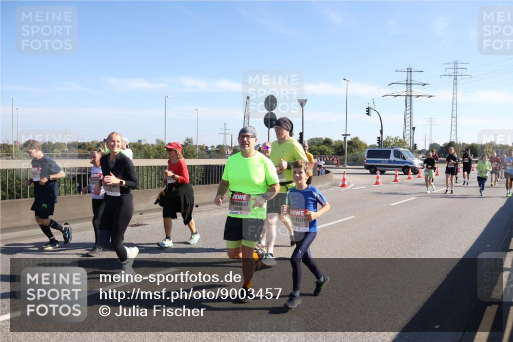 03.10.2025 - Köhlbrandbrückenlauf Julia Fischer http://msf.ph/oto/9003457 03.10.2025 12:22:15 Position 3 6669, 9668 meine-sportfotos.de