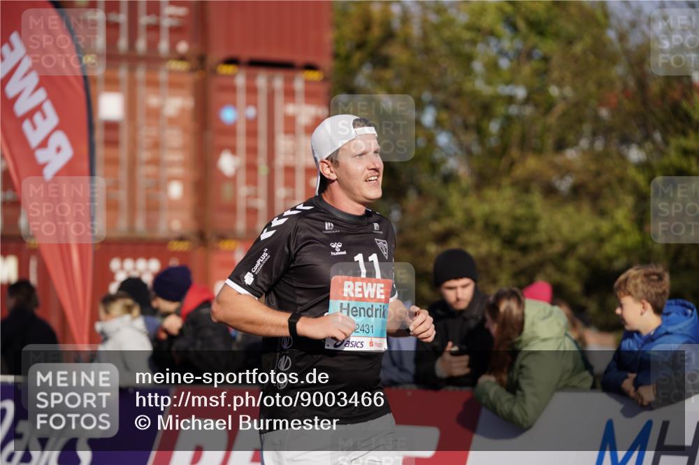 03.10.2025 - Köhlbrandbrückenlauf Michael Burmester http://msf.ph/oto/9003466 03.10.2025 10:06:34 Ziel 1722, 2431, 2793, 3016, 3198, 3481 meine-sportfotos.de