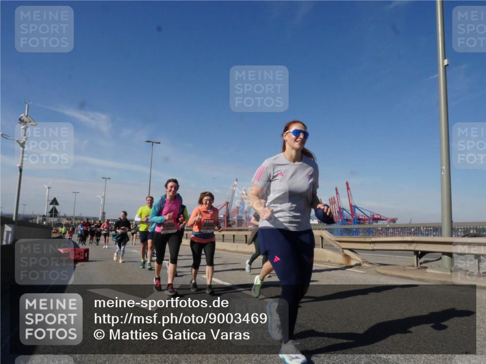 03.10.2025 - Köhlbrandbrückenlauf Matties Gatica Varas http://msf.ph/oto/9003469 03.10.2025 12:57:05 Position 2  meine-sportfotos.de