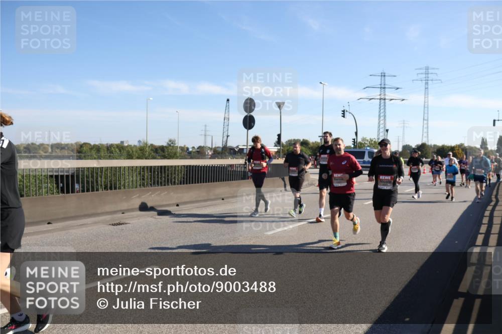 03.10.2025 - Köhlbrandbrückenlauf Julia Fischer http://msf.ph/oto/9003488 03.10.2025 12:22:22 Position 3  meine-sportfotos.de