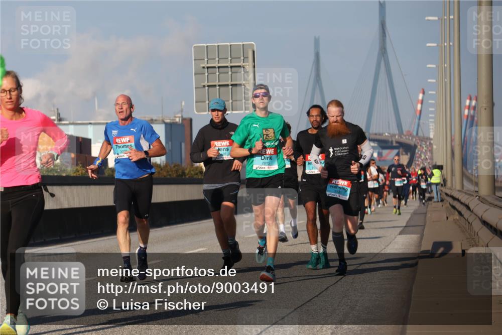 03.10.2025 - Köhlbrandbrückenlauf Luisa Fischer http://msf.ph/oto/9003491 03.10.2025 10:45:18 Position 3 3070, 35, 2815, 15 meine-sportfotos.de