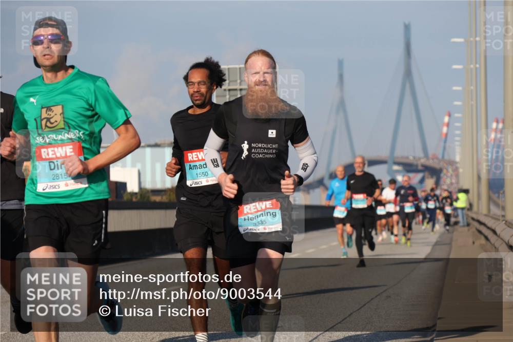 03.10.2025 - Köhlbrandbrückenlauf Luisa Fischer http://msf.ph/oto/9003544 03.10.2025 10:45:21 Position 3 2815, 1550, 3335 meine-sportfotos.de