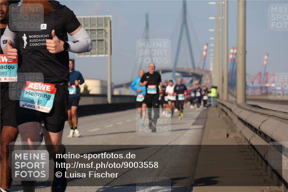 03.10.2025 - Köhlbrandbrückenlauf Luisa Fischer http://msf.ph/oto/9003558 03.10.2025 10:45:22 Position 3 550, 5, 3335 meine-sportfotos.de