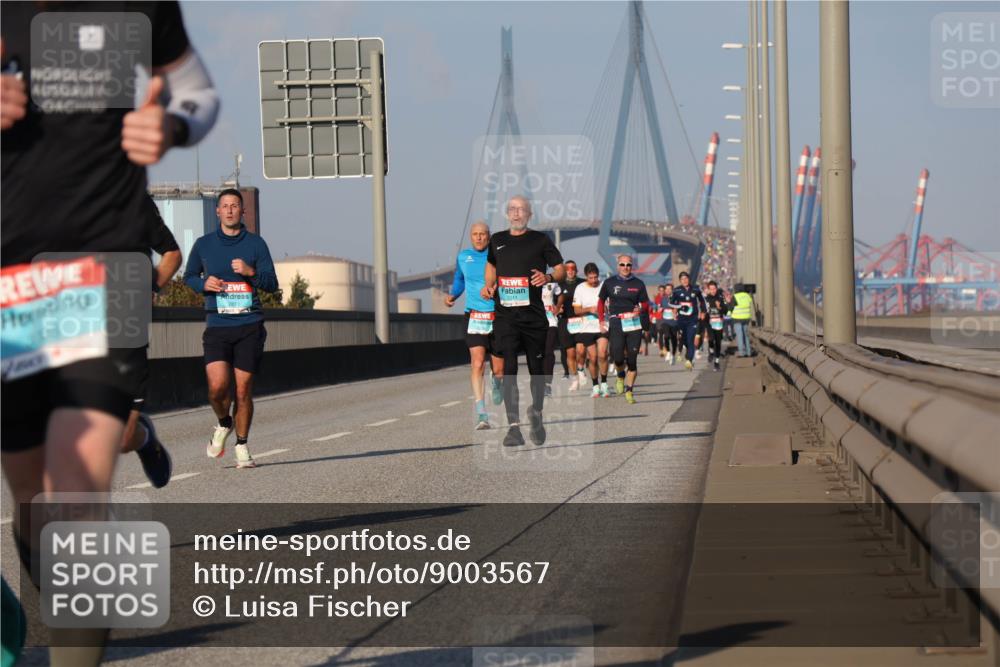 03.10.2025 - Köhlbrandbrückenlauf Luisa Fischer http://msf.ph/oto/9003567 03.10.2025 10:45:22 Position 3 281, 3211 meine-sportfotos.de