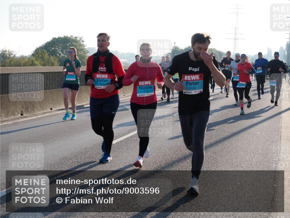 03.10.2025 - Köhlbrandbrückenlauf Fabian Wolf http://msf.ph/oto/9003596 03.10.2025 09:18:23 Position 3 3272, 1716, 1336 meine-sportfotos.de