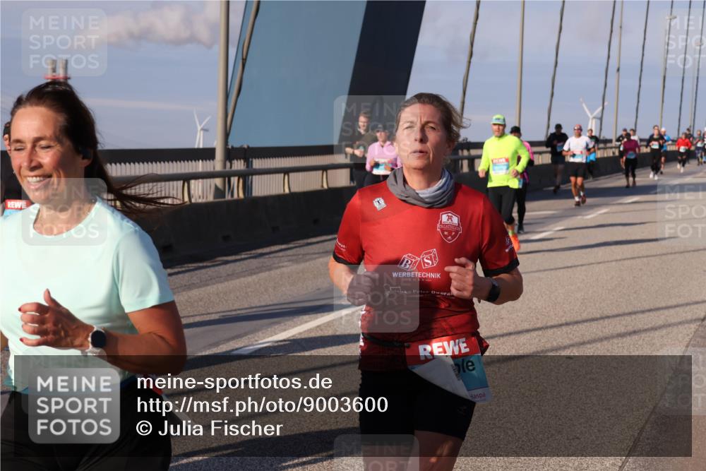 03.10.2025 - Köhlbrandbrückenlauf Julia Fischer http://msf.ph/oto/9003600 03.10.2025 09:46:15 Position 2  meine-sportfotos.de
