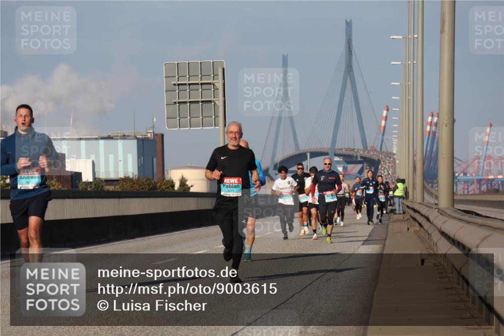 03.10.2025 - Köhlbrandbrückenlauf Luisa Fischer http://msf.ph/oto/9003615 03.10.2025 10:45:25 Position 3 2811, 3211 meine-sportfotos.de