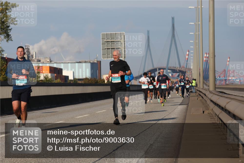03.10.2025 - Köhlbrandbrückenlauf Luisa Fischer http://msf.ph/oto/9003630 03.10.2025 10:45:26 Position 3 2811, 3211 meine-sportfotos.de