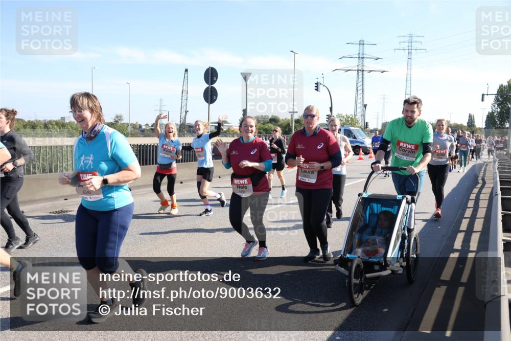 03.10.2025 - Köhlbrandbrückenlauf Julia Fischer http://msf.ph/oto/9003632 03.10.2025 12:22:50 Position 3 6546, 5507, 5533 meine-sportfotos.de