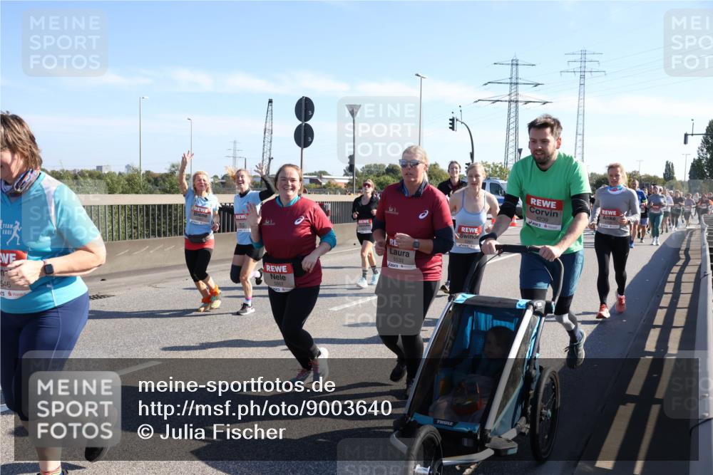 03.10.2025 - Köhlbrandbrückenlauf Julia Fischer http://msf.ph/oto/9003640 03.10.2025 12:22:50 Position 3 546, 5507, 5533, 4239 meine-sportfotos.de