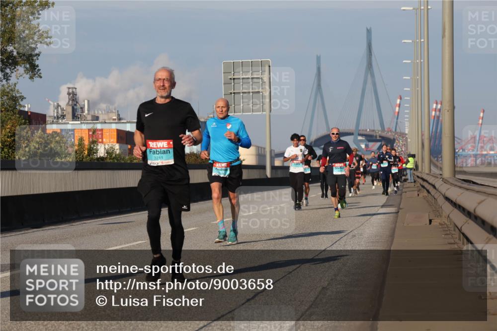 03.10.2025 - Köhlbrandbrückenlauf Luisa Fischer http://msf.ph/oto/9003658 03.10.2025 10:45:28 Position 3 3211 meine-sportfotos.de