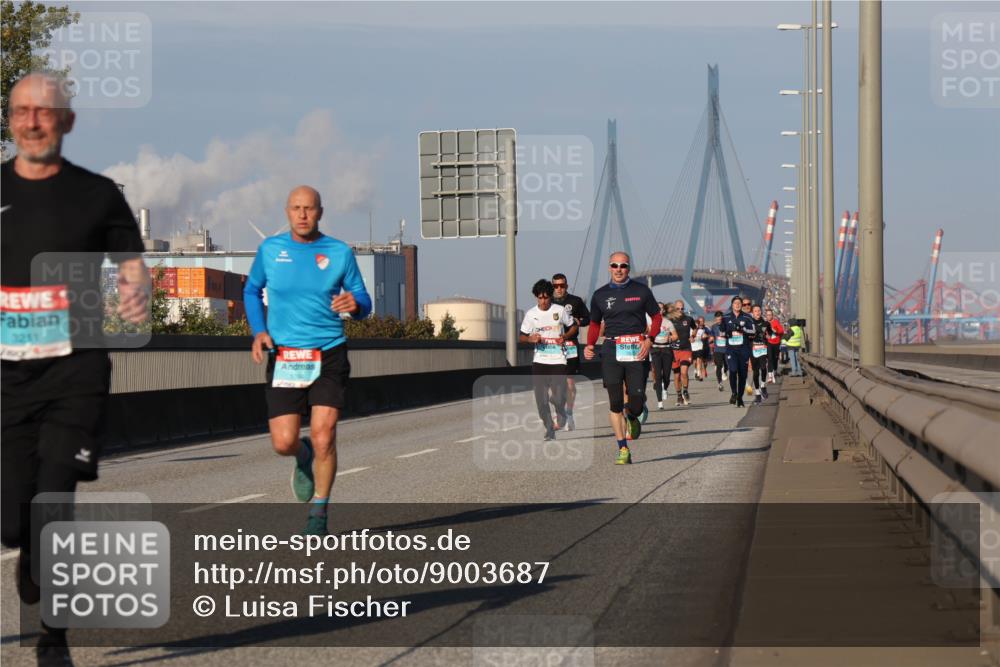 03.10.2025 - Köhlbrandbrückenlauf Luisa Fischer http://msf.ph/oto/9003687 03.10.2025 10:45:29 Position 3 3211, 24 meine-sportfotos.de
