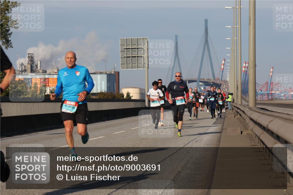 03.10.2025 - Köhlbrandbrückenlauf Luisa Fischer http://msf.ph/oto/9003691 03.10.2025 10:45:30 Position 3 109 meine-sportfotos.de