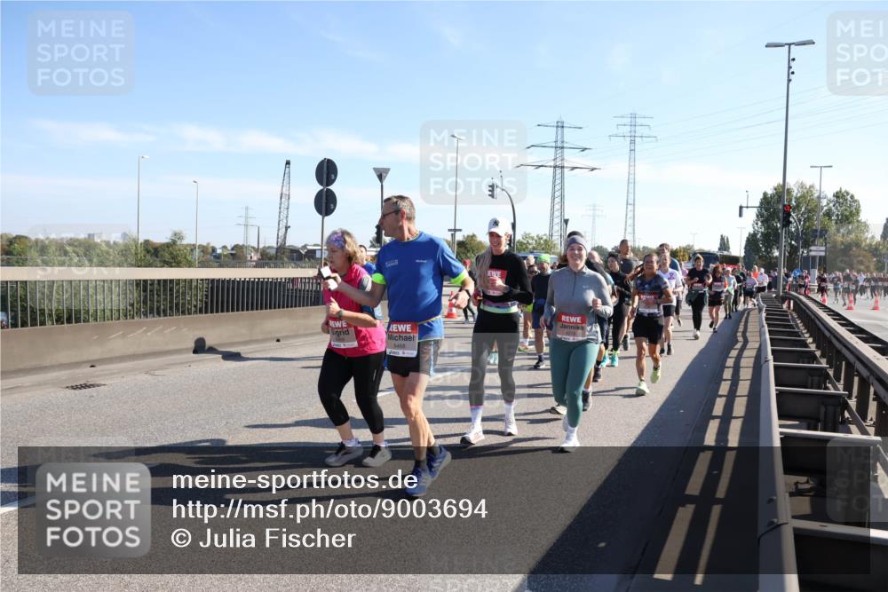 03.10.2025 - Köhlbrandbrückenlauf Julia Fischer http://msf.ph/oto/9003694 03.10.2025 12:22:56 Position 3  meine-sportfotos.de