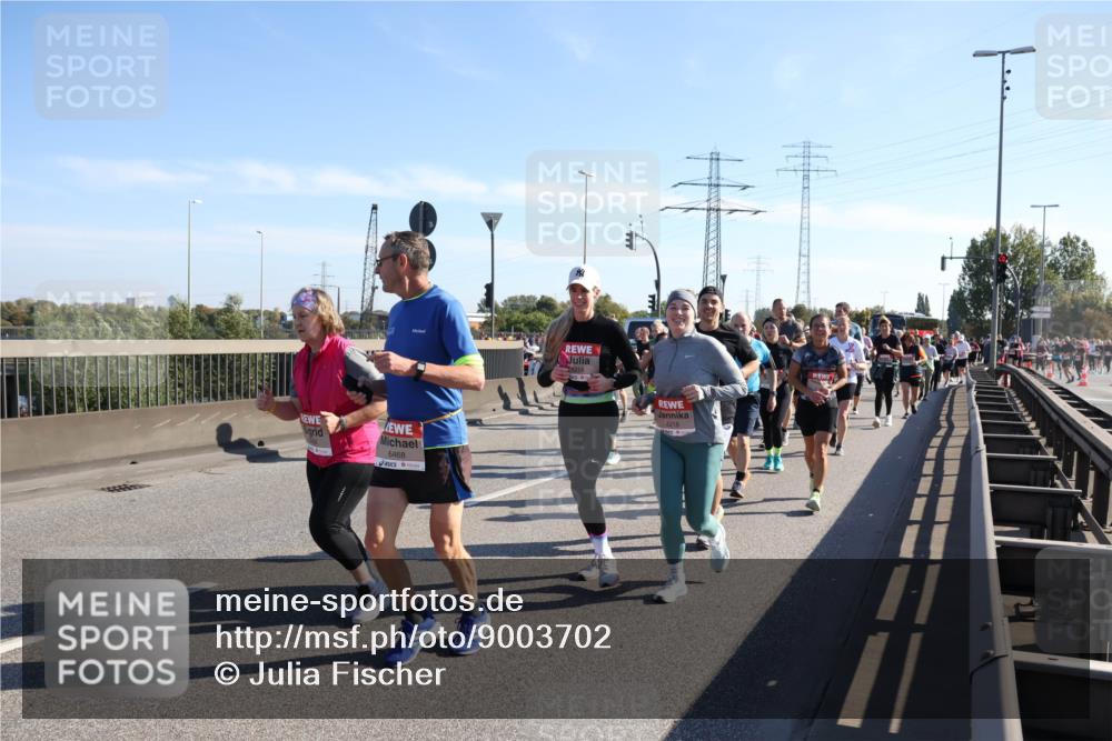 03.10.2025 - Köhlbrandbrückenlauf Julia Fischer http://msf.ph/oto/9003702 03.10.2025 12:22:57 Position 3 6468, 4218 meine-sportfotos.de
