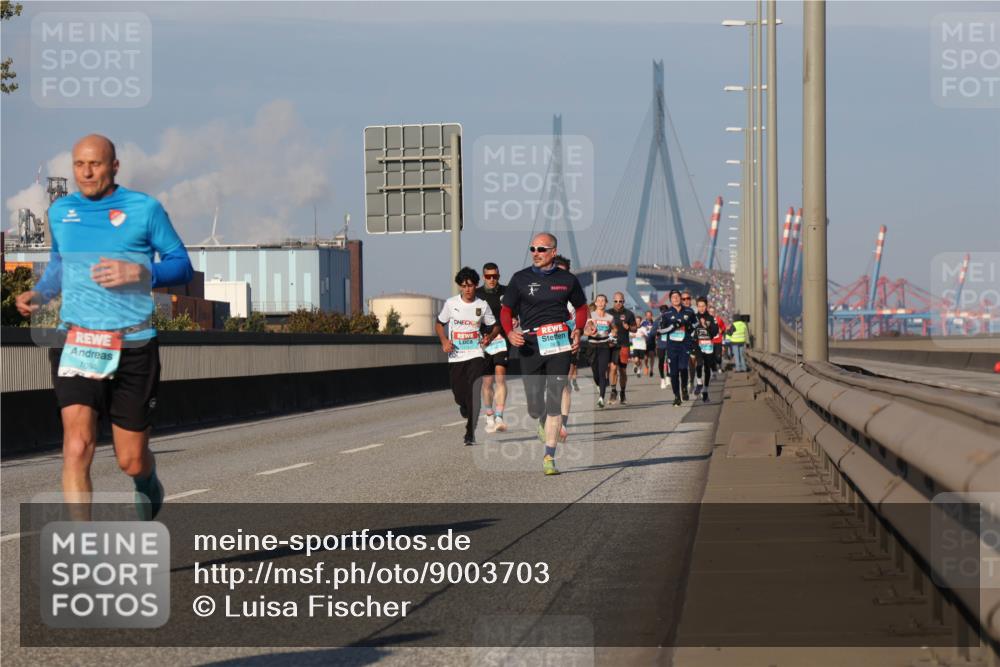 03.10.2025 - Köhlbrandbrückenlauf Luisa Fischer http://msf.ph/oto/9003703 03.10.2025 10:45:30 Position 3 1094 meine-sportfotos.de