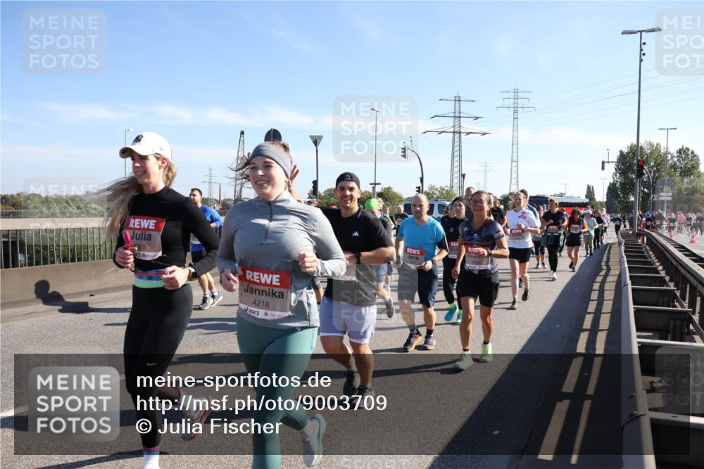 03.10.2025 - Köhlbrandbrückenlauf Julia Fischer http://msf.ph/oto/9003709 03.10.2025 12:22:58 Position 3 4216, 4218, 5766 meine-sportfotos.de