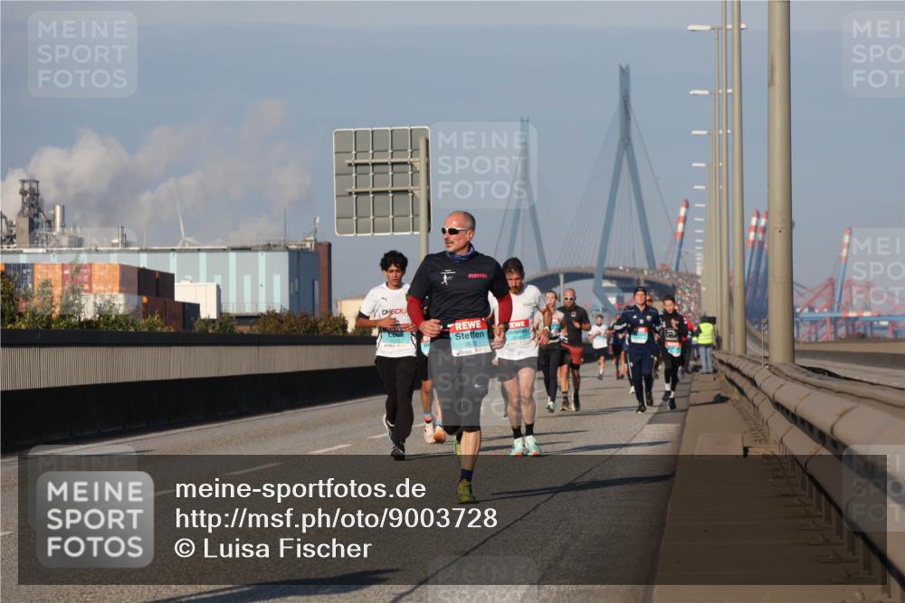 03.10.2025 - Köhlbrandbrückenlauf Luisa Fischer http://msf.ph/oto/9003728 03.10.2025 10:45:32 Position 3  meine-sportfotos.de