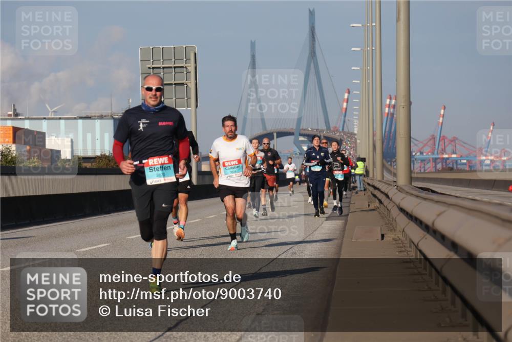 03.10.2025 - Köhlbrandbrückenlauf Luisa Fischer http://msf.ph/oto/9003740 03.10.2025 10:45:33 Position 3 2820, 3338 meine-sportfotos.de