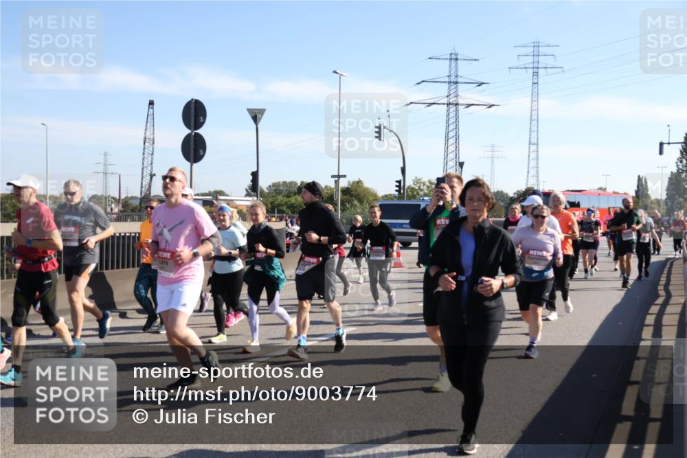 03.10.2025 - Köhlbrandbrückenlauf Julia Fischer http://msf.ph/oto/9003774 03.10.2025 12:23:07 Position 3  meine-sportfotos.de