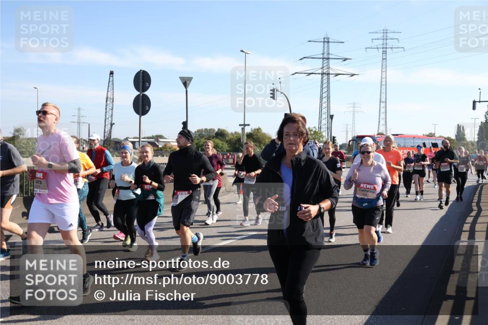 03.10.2025 - Köhlbrandbrückenlauf Julia Fischer http://msf.ph/oto/9003778 03.10.2025 12:23:07 Position 3 5877, 3, 2 meine-sportfotos.de