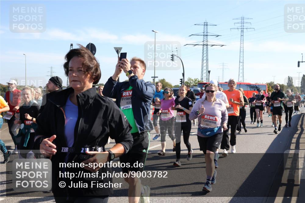 03.10.2025 - Köhlbrandbrückenlauf Julia Fischer http://msf.ph/oto/9003782 03.10.2025 12:23:08 Position 3 3, 635, 5557 meine-sportfotos.de