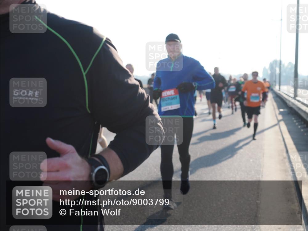 03.10.2025 - Köhlbrandbrückenlauf Fabian Wolf http://msf.ph/oto/9003799 03.10.2025 09:18:29 Position 3  meine-sportfotos.de