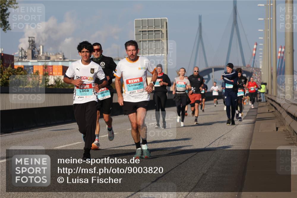03.10.2025 - Köhlbrandbrückenlauf Luisa Fischer http://msf.ph/oto/9003820 03.10.2025 10:45:36 Position 3 24, 1112, 3338, 1167 meine-sportfotos.de