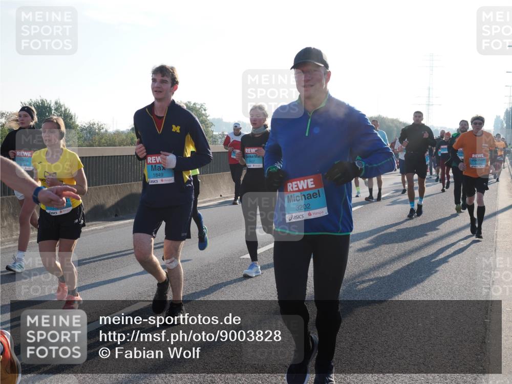 03.10.2025 - Köhlbrandbrückenlauf Fabian Wolf http://msf.ph/oto/9003828 03.10.2025 09:18:30 Position 3 3753, 1849, 1407, 3202 meine-sportfotos.de