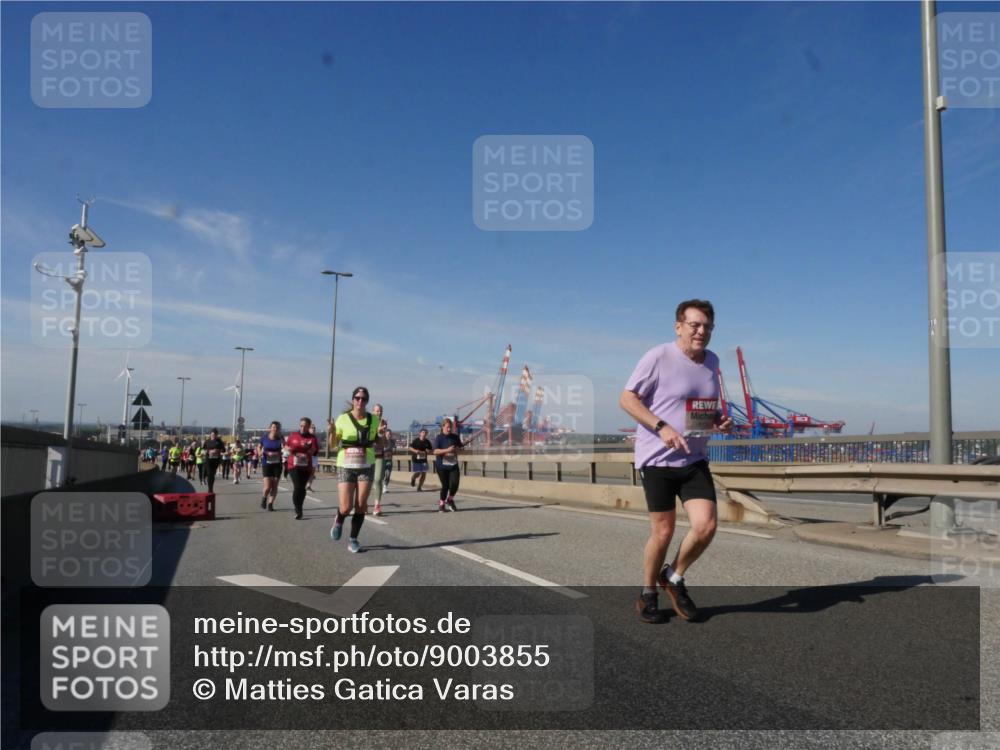03.10.2025 - Köhlbrandbrückenlauf Matties Gatica Varas http://msf.ph/oto/9003855 03.10.2025 12:57:31 Position 2  meine-sportfotos.de