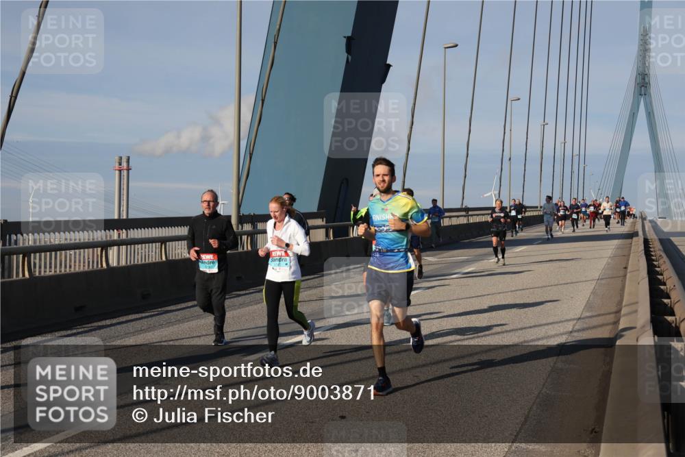 03.10.2025 - Köhlbrandbrückenlauf Julia Fischer http://msf.ph/oto/9003871 03.10.2025 09:46:59 Position 2  meine-sportfotos.de
