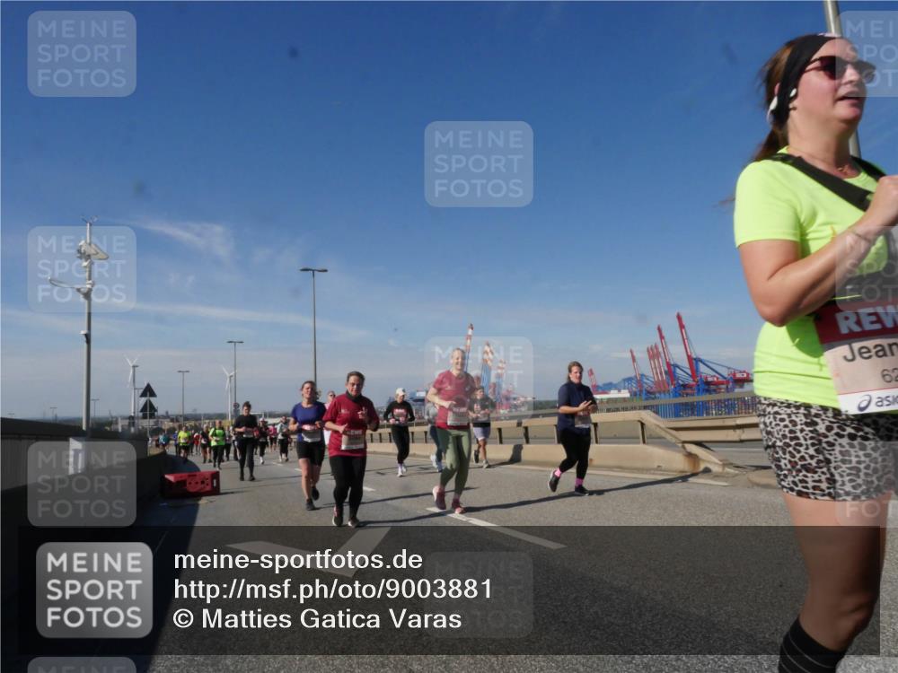 03.10.2025 - Köhlbrandbrückenlauf Matties Gatica Varas http://msf.ph/oto/9003881 03.10.2025 12:57:34 Position 2 62 meine-sportfotos.de
