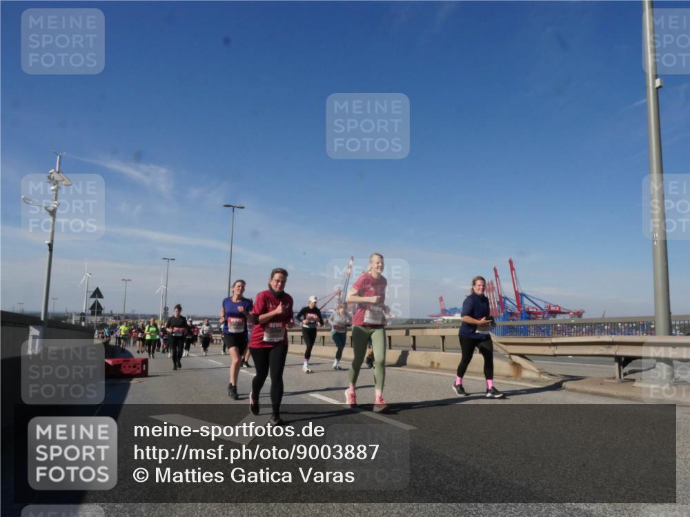03.10.2025 - Köhlbrandbrückenlauf Matties Gatica Varas http://msf.ph/oto/9003887 03.10.2025 12:57:34 Position 2  meine-sportfotos.de