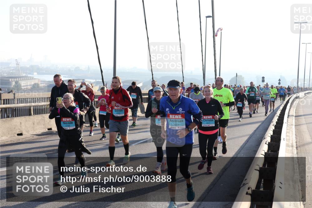 03.10.2025 - Köhlbrandbrückenlauf Julia Fischer http://msf.ph/oto/9003888 03.10.2025 09:30:43 Position 1 2789, 1917, 3509 meine-sportfotos.de