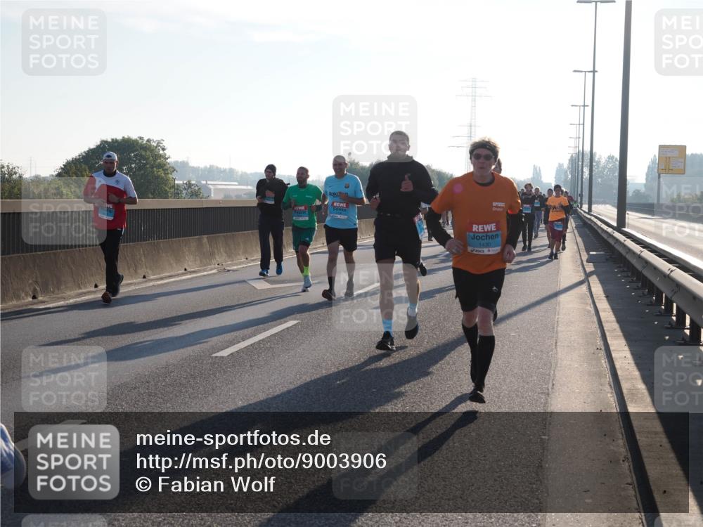 03.10.2025 - Köhlbrandbrückenlauf Fabian Wolf http://msf.ph/oto/9003906 03.10.2025 09:18:31 Position 3 1430 meine-sportfotos.de