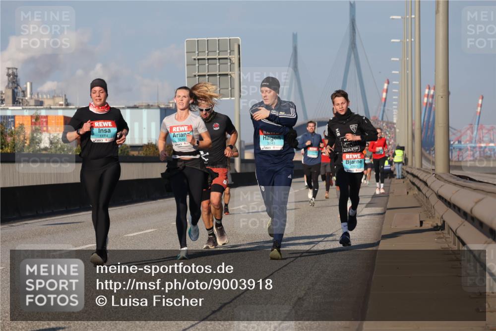 03.10.2025 - Köhlbrandbrückenlauf Luisa Fischer http://msf.ph/oto/9003918 03.10.2025 10:45:40 Position 3 1114, 3246, 3243, 2760 meine-sportfotos.de