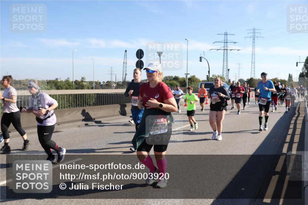 03.10.2025 - Köhlbrandbrückenlauf Julia Fischer http://msf.ph/oto/9003920 03.10.2025 12:23:27 Position 3 5233 meine-sportfotos.de