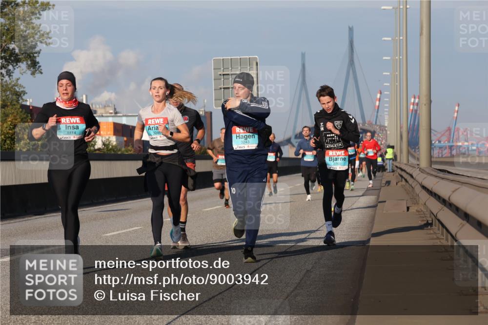 03.10.2025 - Köhlbrandbrückenlauf Luisa Fischer http://msf.ph/oto/9003942 03.10.2025 10:45:42 Position 3 1114, 3246, 3243, 10, 2760 meine-sportfotos.de