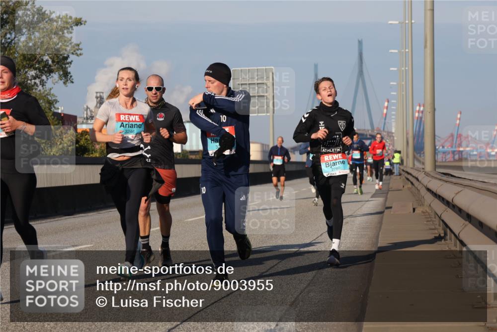 03.10.2025 - Köhlbrandbrückenlauf Luisa Fischer http://msf.ph/oto/9003955 03.10.2025 10:45:43 Position 3 3246, 42, 10, 2760 meine-sportfotos.de