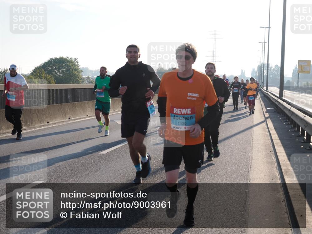 03.10.2025 - Köhlbrandbrückenlauf Fabian Wolf http://msf.ph/oto/9003961 03.10.2025 09:18:32 Position 3 1430 meine-sportfotos.de