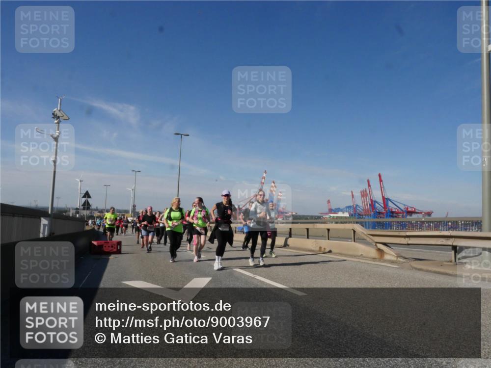 03.10.2025 - Köhlbrandbrückenlauf Matties Gatica Varas http://msf.ph/oto/9003967 03.10.2025 12:57:40 Position 2 18 meine-sportfotos.de