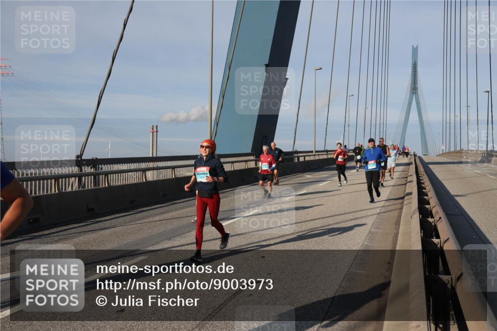 03.10.2025 - Köhlbrandbrückenlauf Julia Fischer http://msf.ph/oto/9003973 03.10.2025 09:47:17 Position 2 1670 meine-sportfotos.de