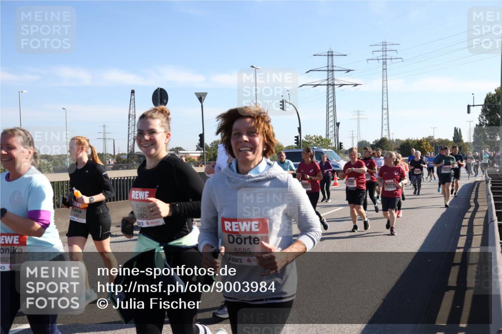 03.10.2025 - Köhlbrandbrückenlauf Julia Fischer http://msf.ph/oto/9003984 03.10.2025 12:23:36 Position 3 6527, 5482, 6825, 5585 meine-sportfotos.de